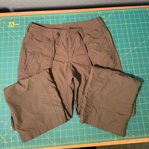 The North Face Women’s Nylon Hiking Pants – Size 0 – gray/brown (Stow Pocket)